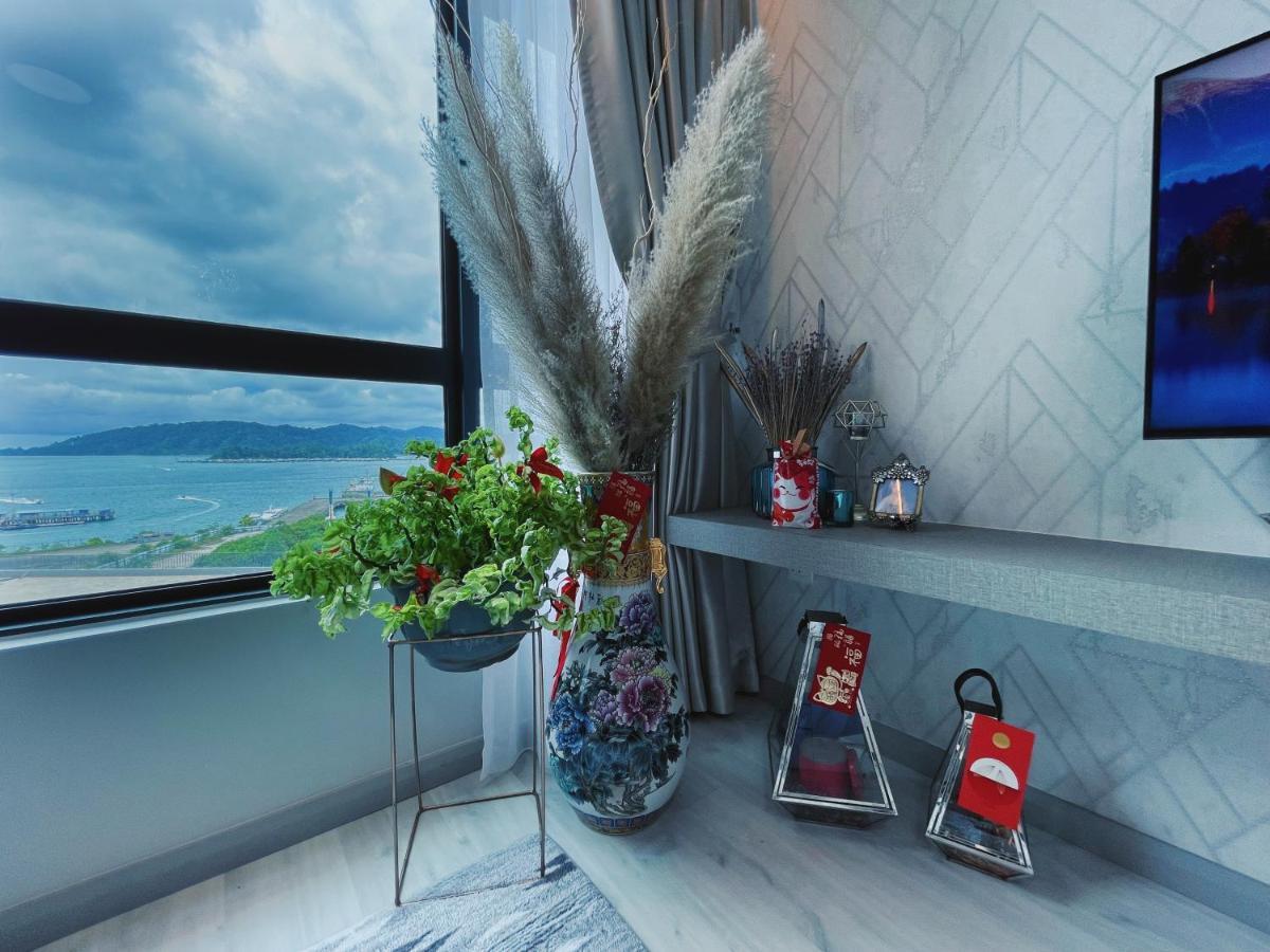 Seaside Lavender Suite Jesselton Quay Citypads Kota Kinabalu Exterior foto