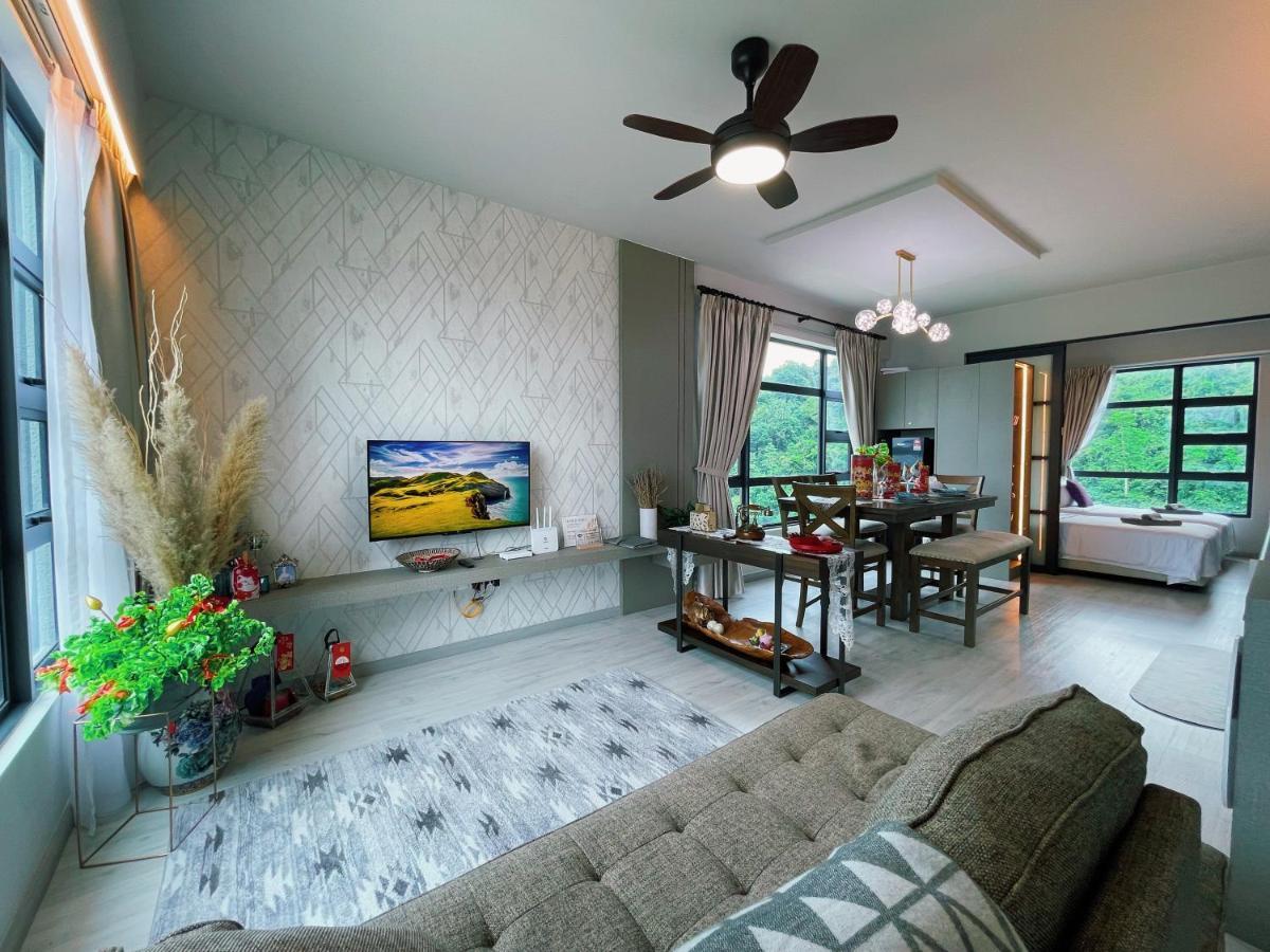 Seaside Lavender Suite Jesselton Quay Citypads Kota Kinabalu Exterior foto